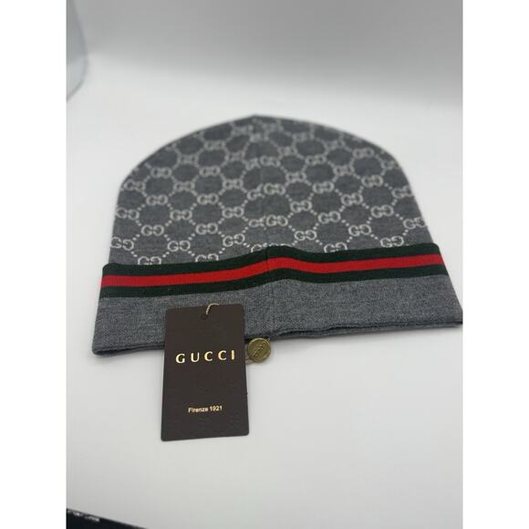 Gucci Beanie Gray With Geometrical Design, Red And Green Web, One Size - Picture 1 of 3